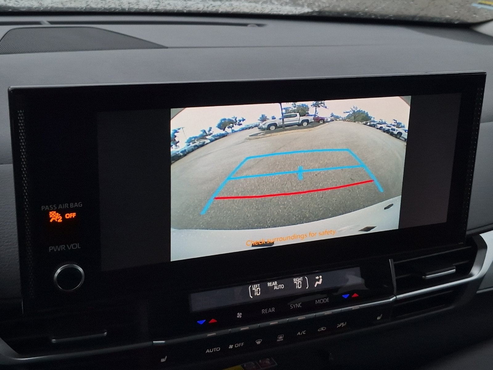 2025 Toyota Sienna XLE 8 Passenger