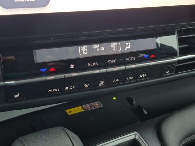 2025 Toyota Sienna XLE 8 Passenger