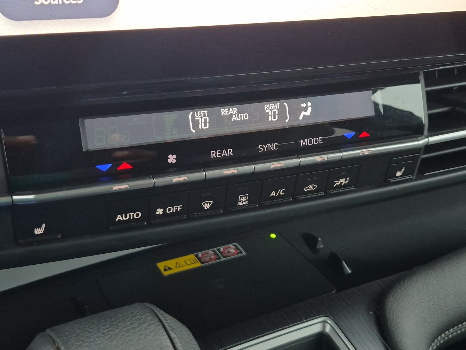 2025 Toyota Sienna XLE 8 Passenger