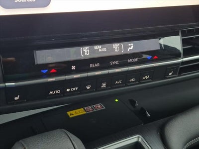 2025 Toyota Sienna XLE 8 Passenger