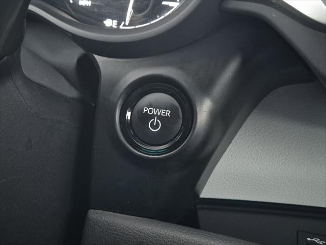 2025 Toyota Sienna XLE 8 Passenger