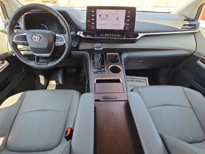 2023 Toyota Sienna XLE 7 Passenger