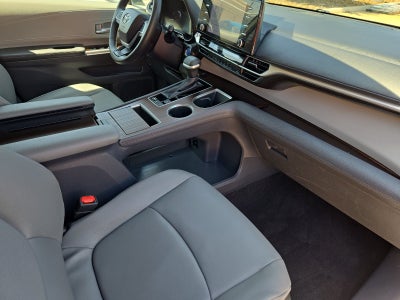 2023 Toyota Sienna XLE 7 Passenger