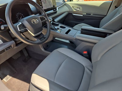2023 Toyota Sienna XLE 7 Passenger