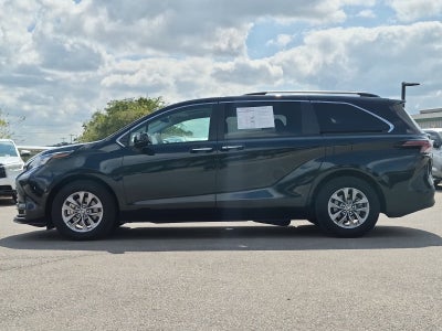 2026 Toyota Sienna XLE 8 Passenger