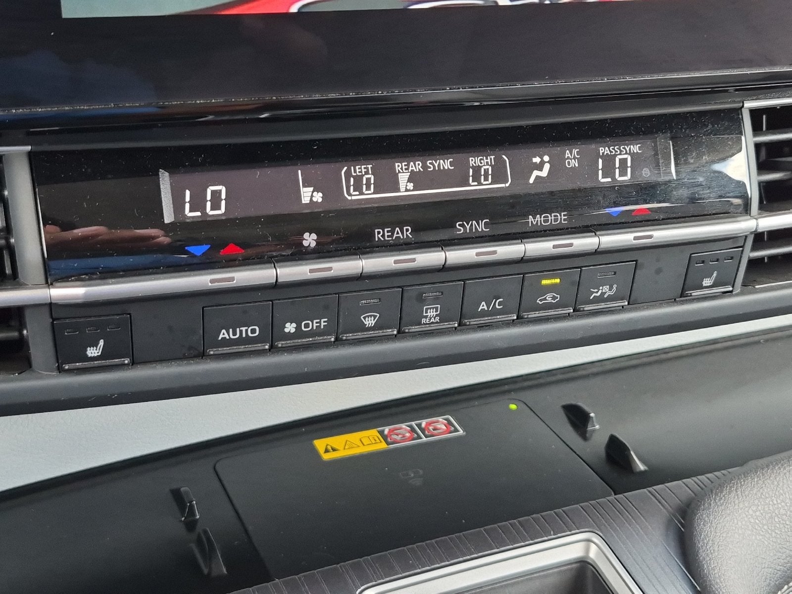 2026 Toyota Sienna XLE 8 Passenger