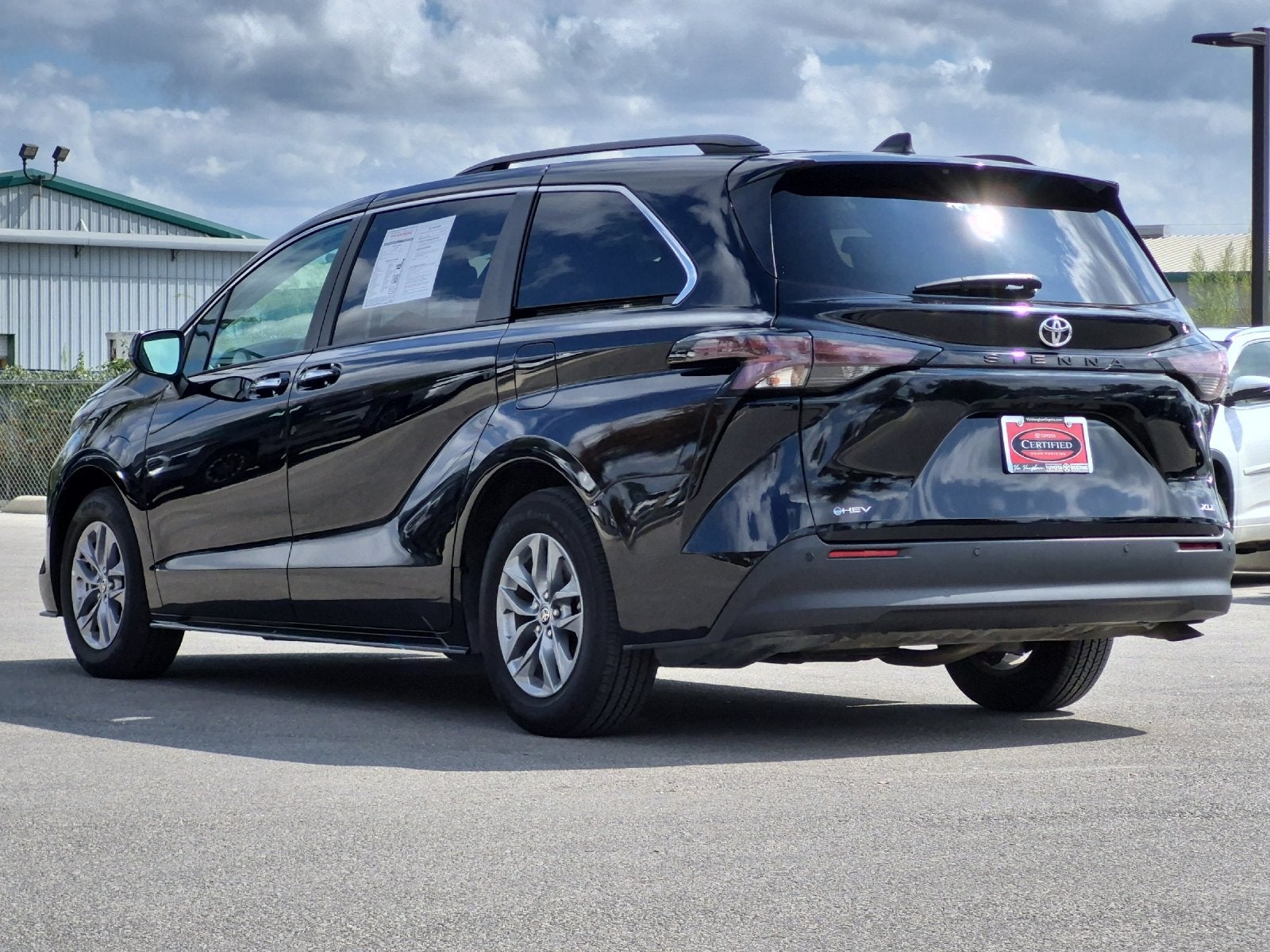 2026 Toyota Sienna XLE 8 Passenger