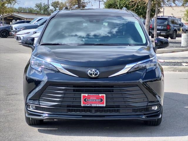 2026 Toyota Sienna XLE 8 Passenger