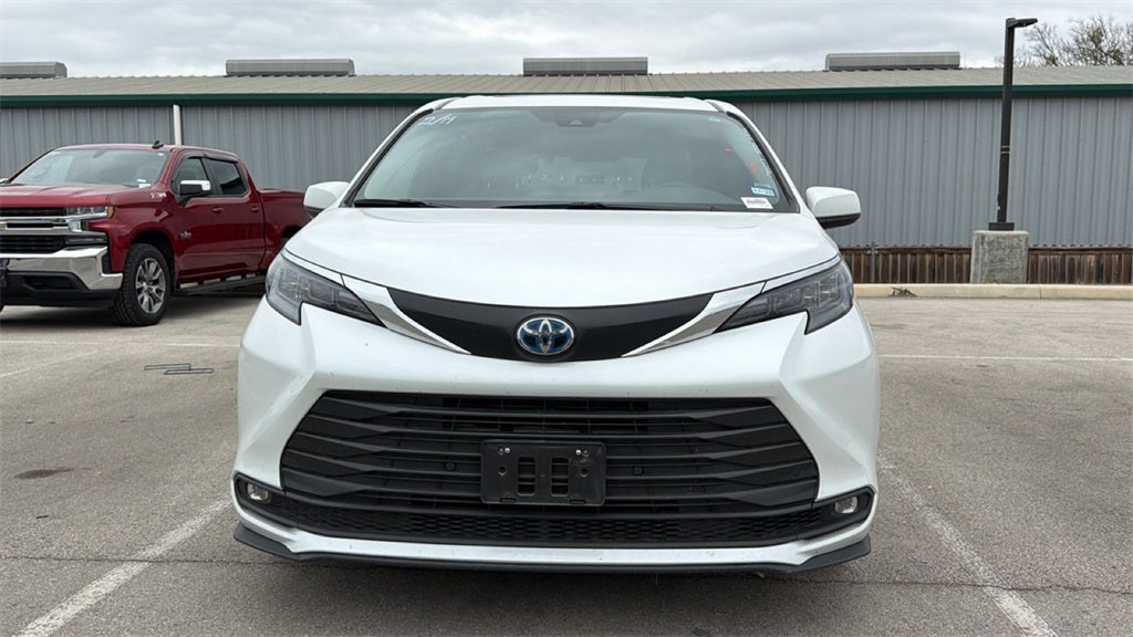 2025 Toyota Sienna XLE 7 Passenger