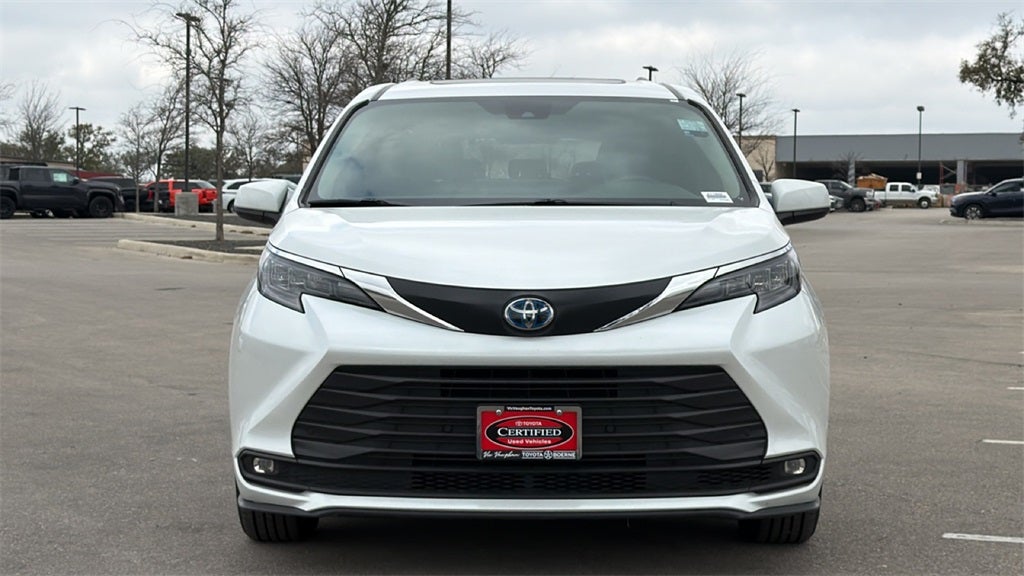 2025 Toyota Sienna XLE 7 Passenger