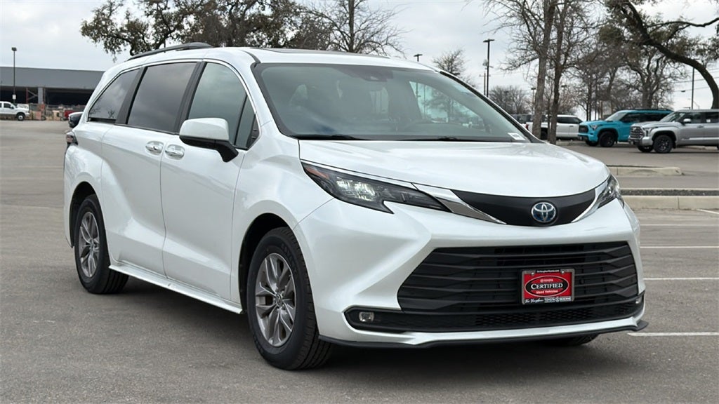 2025 Toyota Sienna XLE 7 Passenger