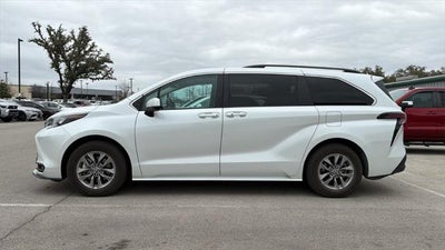 2025 Toyota Sienna XLE 7 Passenger