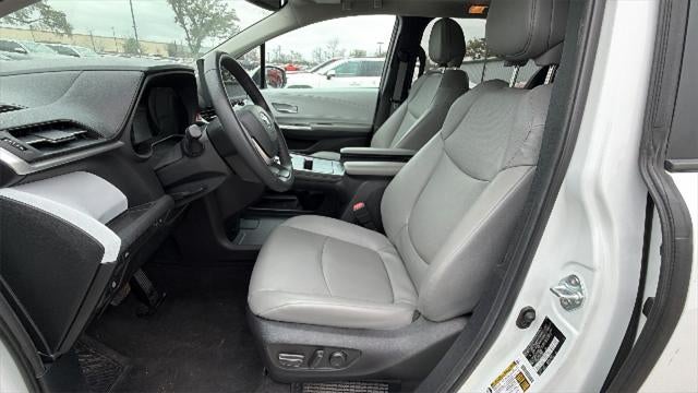 2025 Toyota Sienna XLE 7 Passenger