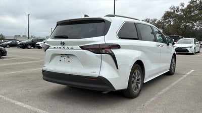 2025 Toyota Sienna XLE 7 Passenger