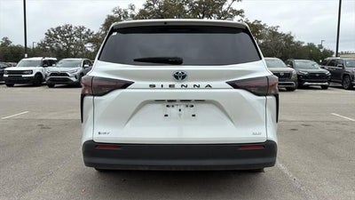 2025 Toyota Sienna XLE 7 Passenger