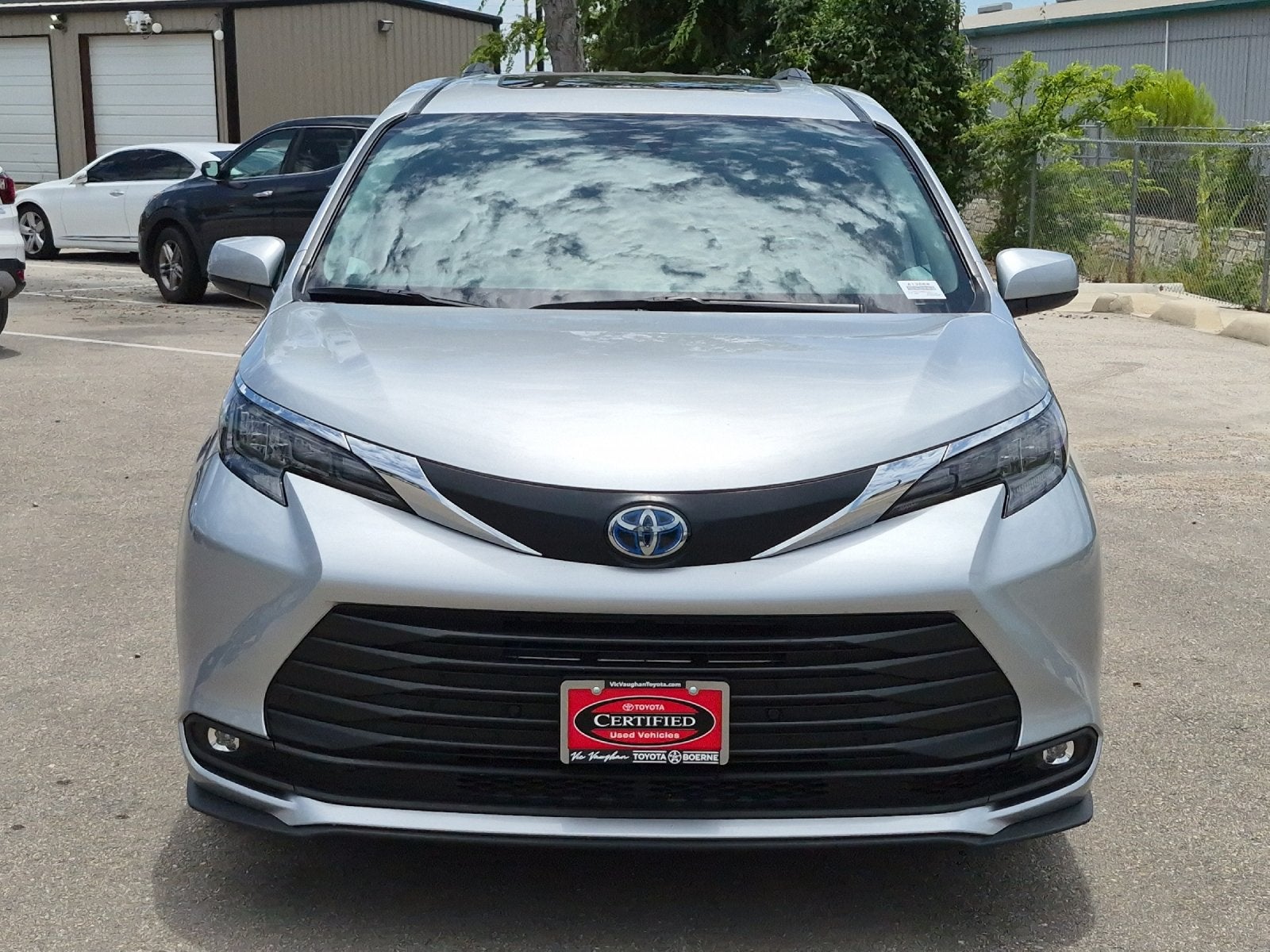 2025 Toyota Sienna XLE 8 Passenger