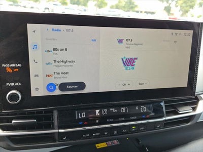 2025 Toyota Sienna XLE 8 Passenger