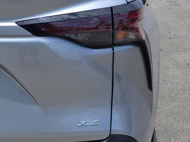 2025 Toyota Sienna XLE 8 Passenger