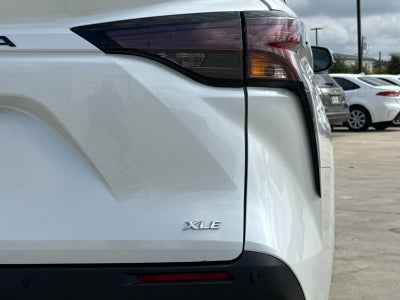 2025 Toyota Sienna XLE 8 Passenger