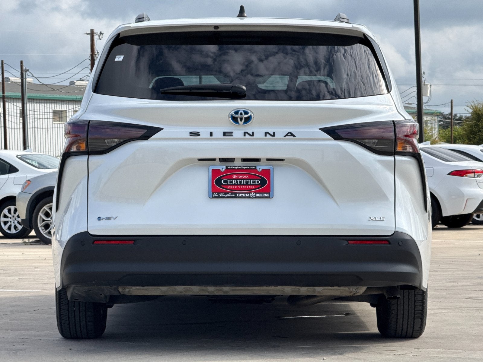 2025 Toyota Sienna XLE 8 Passenger