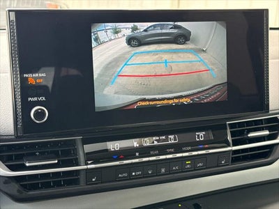 2025 Toyota Sienna XLE 8 Passenger