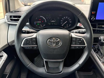 2025 Toyota Sienna XLE 8 Passenger