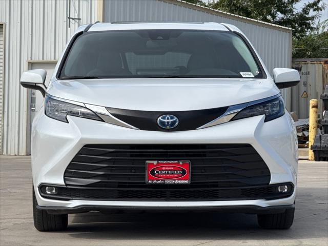 2025 Toyota Sienna XLE 8 Passenger