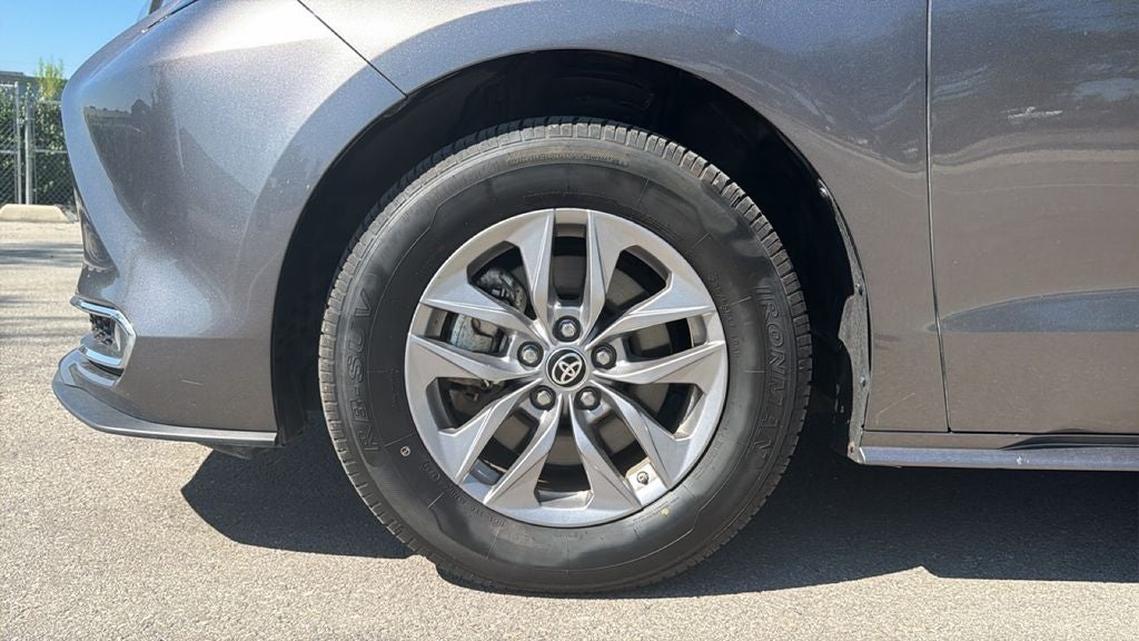 2024 Toyota Sienna XLE 7 Passenger