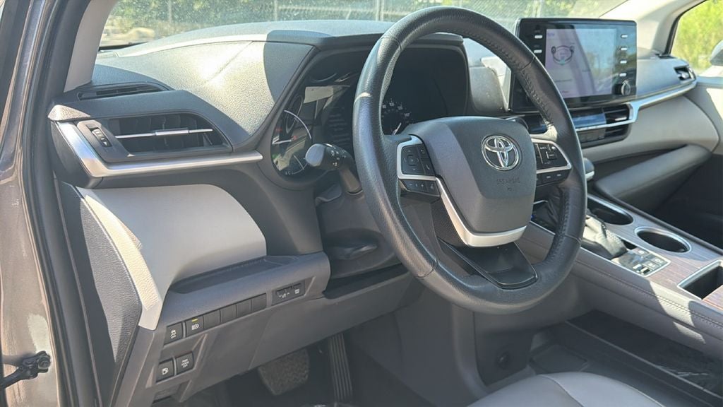 2024 Toyota Sienna XLE 7 Passenger