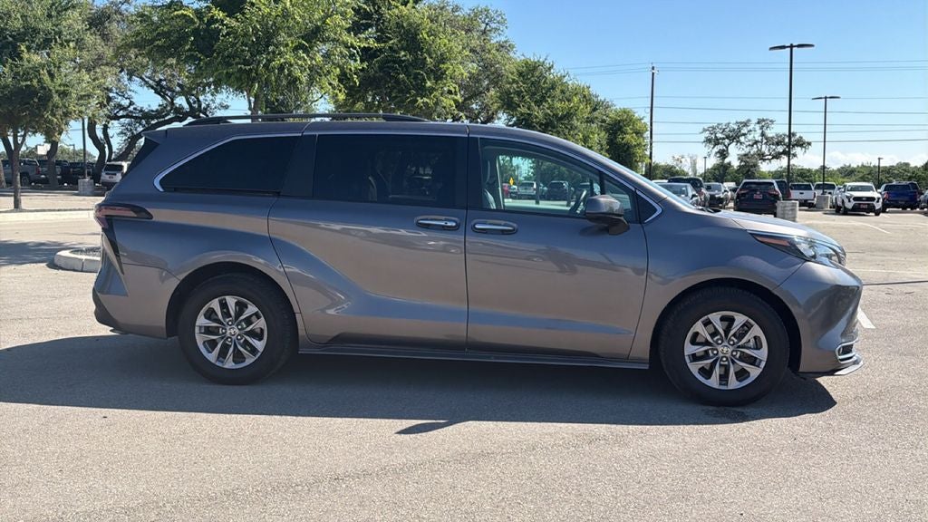 2024 Toyota Sienna XLE 7 Passenger