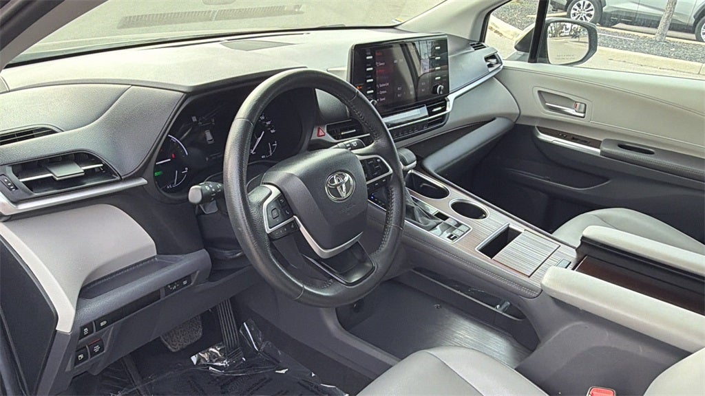 2024 Toyota Sienna XLE 7 Passenger