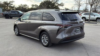 2024 Toyota Sienna XLE 7 Passenger
