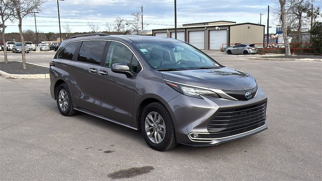 2024 Toyota Sienna XLE 7 Passenger