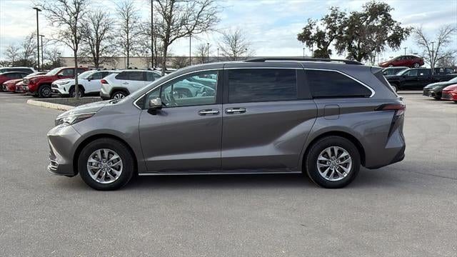 2024 Toyota Sienna XLE 7 Passenger