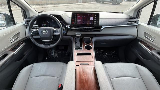 2024 Toyota Sienna XLE 7 Passenger