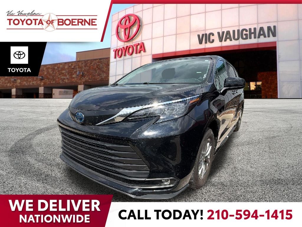 2025 Toyota Sienna XLE 8 Passenger