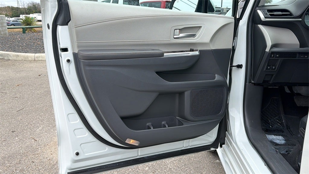 2024 Toyota Sienna XLE 7 Passenger
