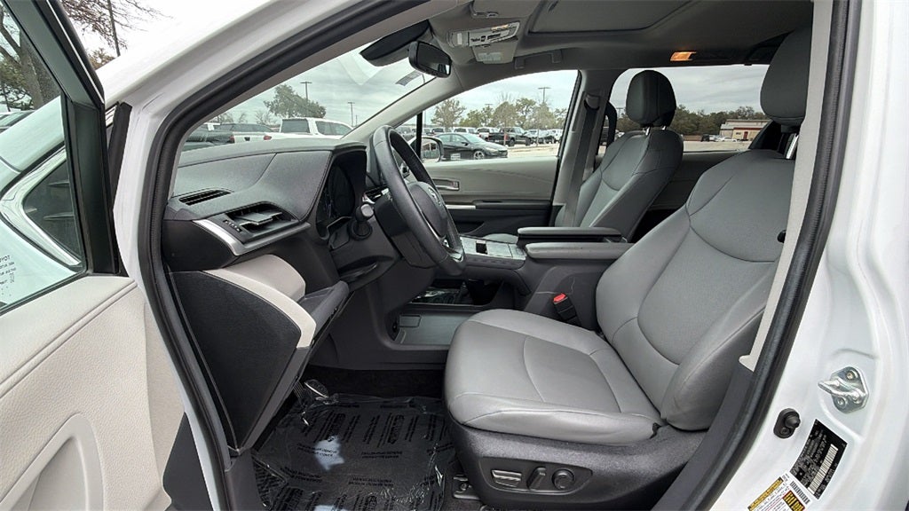 2024 Toyota Sienna XLE 7 Passenger