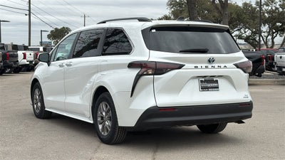 2024 Toyota Sienna XLE 7 Passenger
