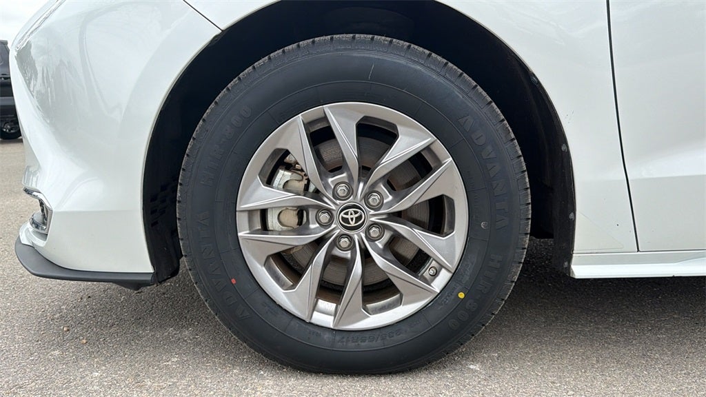 2024 Toyota Sienna XLE 7 Passenger