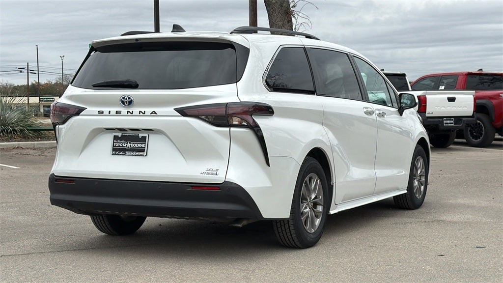 2024 Toyota Sienna XLE 7 Passenger