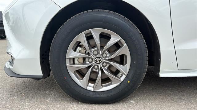2024 Toyota Sienna XLE 7 Passenger