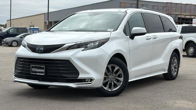 2024 Toyota Sienna XLE 7 Passenger