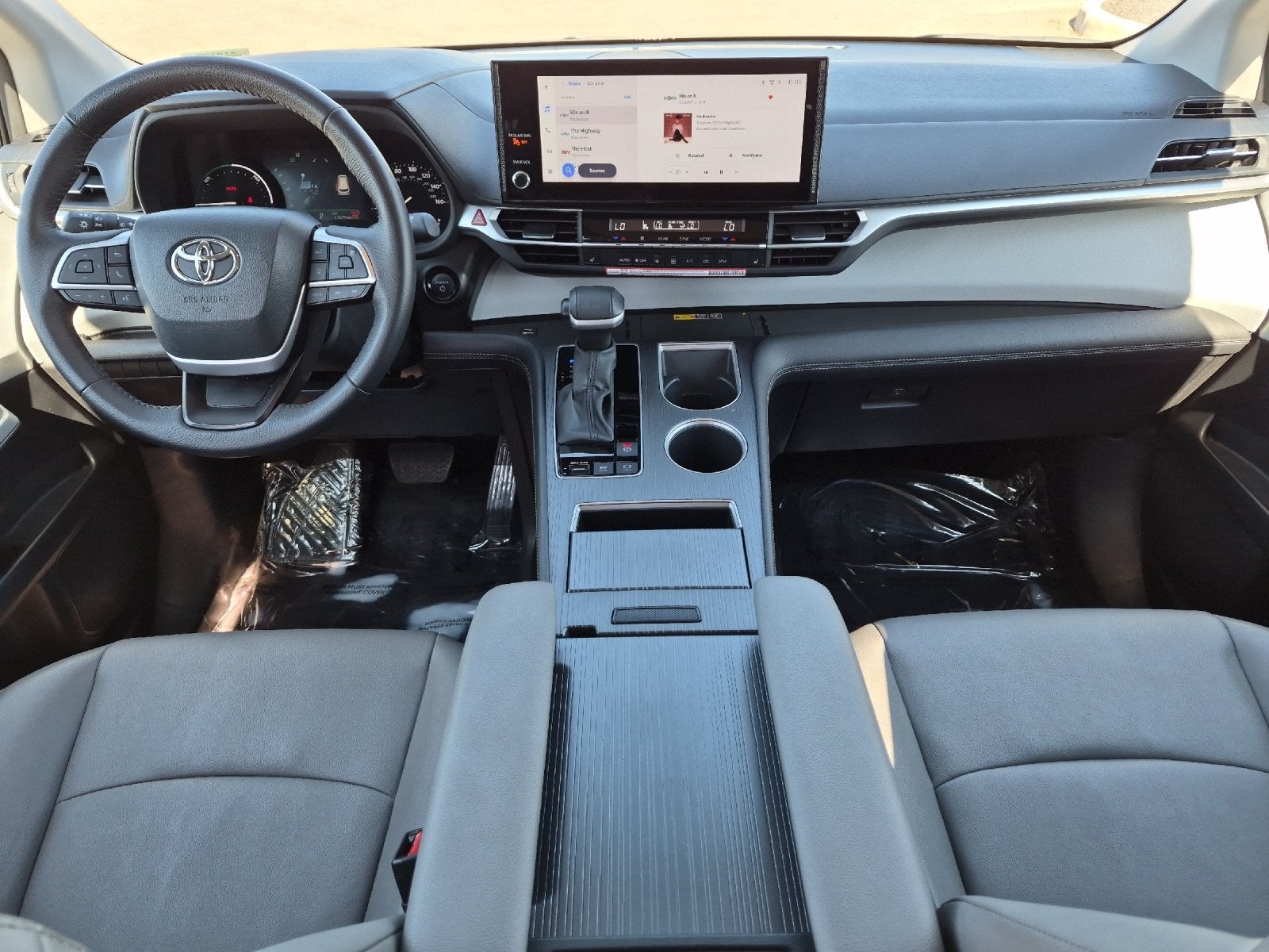 2026 Toyota Sienna XLE 8 Passenger