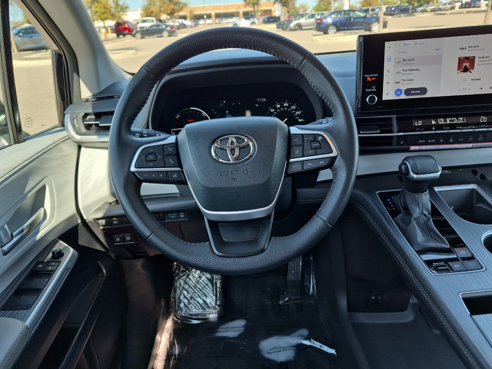 2026 Toyota Sienna XLE 8 Passenger