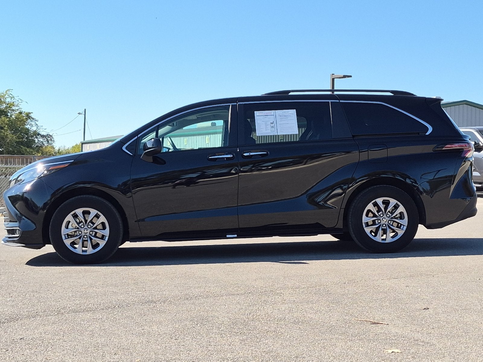 2026 Toyota Sienna XLE 8 Passenger