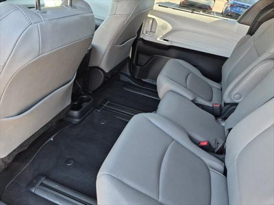 2026 Toyota Sienna XLE 8 Passenger