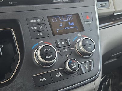 2018 Toyota Sienna XLE 8 Passenger