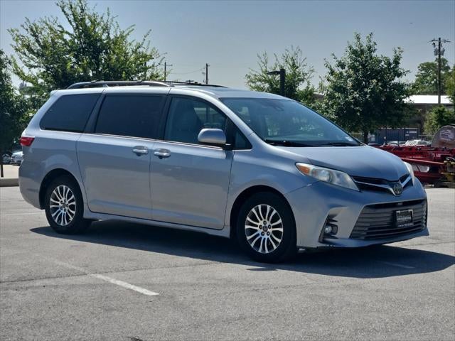 2018 Toyota Sienna XLE 8 Passenger