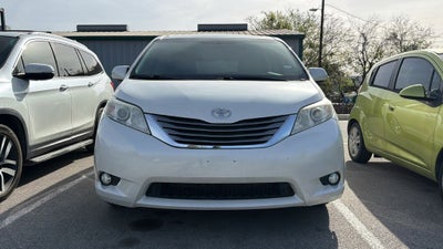 2017 Toyota Sienna XLE 7 Passenger